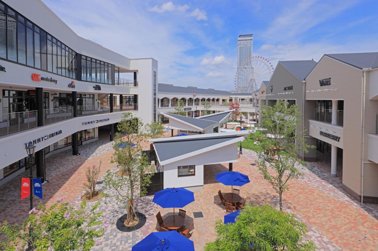 Omo Kansai Airport By Hoshino Resorts Izumisano Exteriör bild The Village