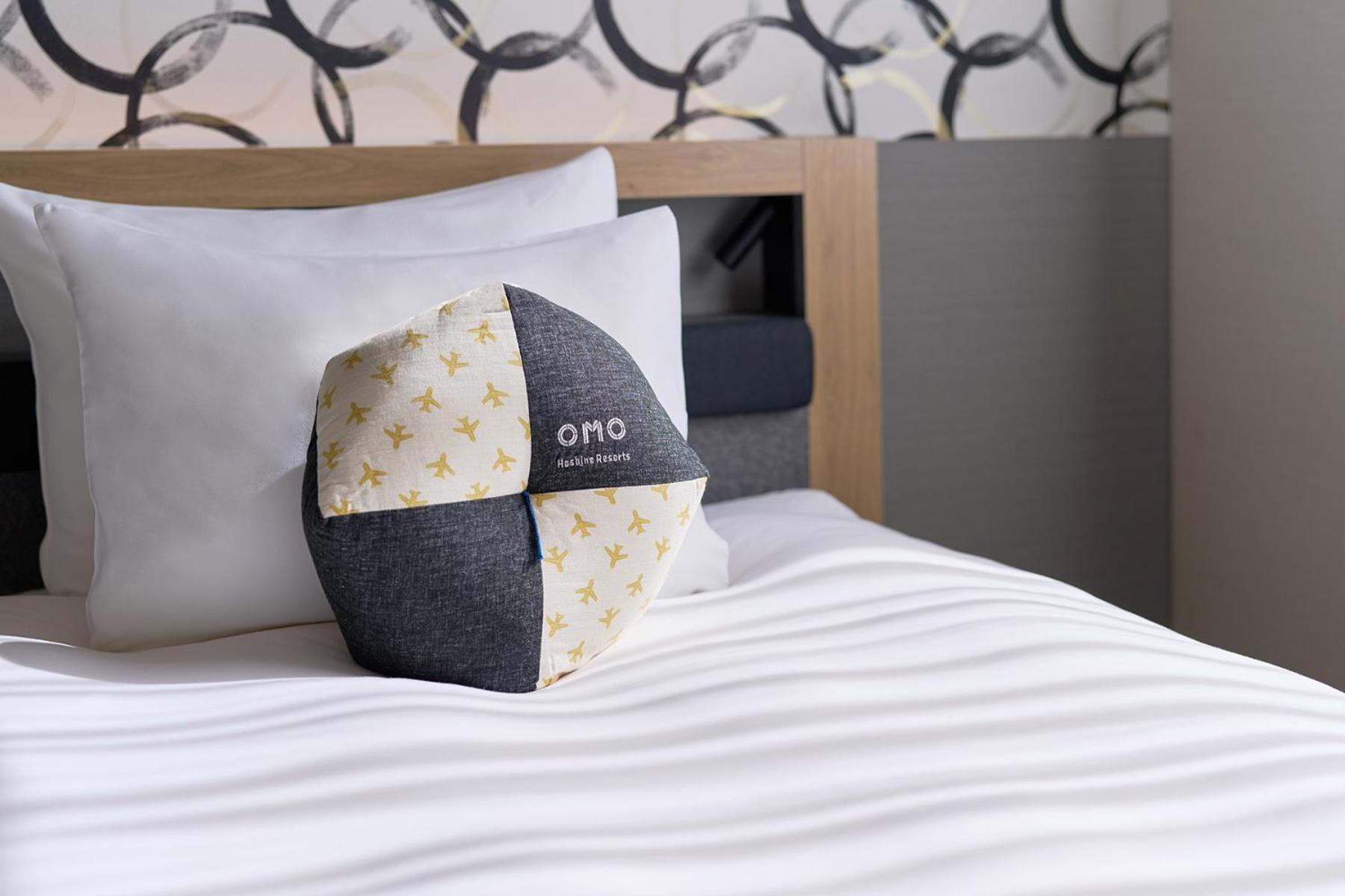 Omo Kansai Airport By Hoshino Resorts Izumisano Exteriör bild OYO branded pillow